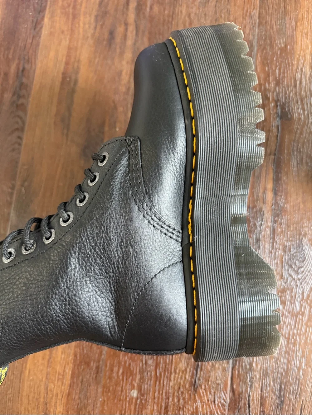 Dr. Martens 1460 PASCAL MAX LEATHER PLATFORM BOOTS Size 7 (EU38) BRAND NEW